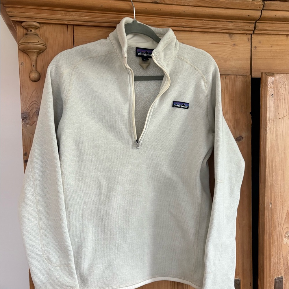Patagonia Women’s Off-White Zip-Up Sweater
